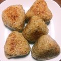 ロビくま's cooksnap of when they made 余ったご飯でお店の焼おにぎり.