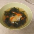 yassy2020's cooksnap of when they made わかめと温泉卵のスープ.