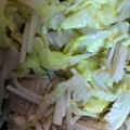 ma___111's cooksnap of when they made キャベツとえのきのバター醤油炒め.