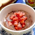 ☆あいちゃん's cooksnap of when they made ヨーグルトに、イチゴ&ココア♪.