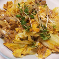 梨夜☆'s cooksnap of when they made キャベツと舞茸とシーチキン炒め卵とじ.