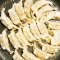 ぷっくりんご's cooksnap of when they made 市販の餃子パーティー焼き.
