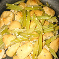 shige9m's cooksnap of when they made 葉牛蒡とミニがんもどきの煮物.