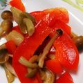 ともこキッチン's cooksnap of when they made お弁当用しめじとパプリカのカレー醤油和え.