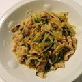 ☆ポン太☆'s cooksnap of when they made シャキシャキ☆豚バラ肉と豆苗のもやし炒め.