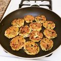 amoni's cooksnap of when they made パン粉なし、肉なし 豆腐ハンバーグ.