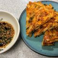 ☆すぬぴっぴ☆'s cooksnap of when they made もっちもちやで✨うどんの✨キムチちぢみ.