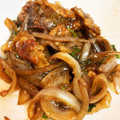 もっちもっちぃ's cooksnap of when they made 簡単に♪豚コマで生姜焼き.