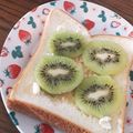 よーこ☆ガッキー's cooksnap of when they made キウイ&クリームチーズのハニートースト.
