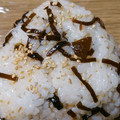 ﾋﾟﾛﾐ♡'s cooksnap of when they made ウマイ!!ごまとこんぶの混ぜおにぎり.