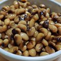 yukiyoto's cooksnap of when they made パンダ豆の甘煮.