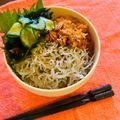 サキコバ's cooksnap of when they made 釜揚げしらすと鮭フレークの丼.