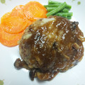 unsamu's cooksnap of when they made 蒸し焼きでふっくら和風のキノコハンバーグ.