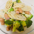 みかかみちゃん's cooksnap of when they made 蓮根とウインナーのバターマスタード炒め✨.
