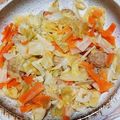 ナーちゃん's cooksnap of when they made 肉団子とキャベツとにんじんの蒸し煮.