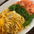 ごめっきー's cooksnap of when they made ちらし風？秋鮭と絹さやの混ぜごはん♪.