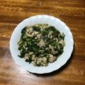 かよばぁ's cooksnap of when they made 鶏肉と大根の葉のごま油炒め.