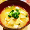 bonbonnier's cooksnap of when they made 新玉ネギ、春キャベツのお味噌汁.