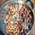 猫まんま☆'s cooksnap of when they made アウトドアで簡単★ミックスナッツの燻製.