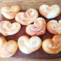 あかぴーー's cooksnap of when they made ◆簡単！パン成形◆ハートの形.