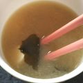クックUL8OCM☆'s cooksnap of when they made まじゅじゅ家の豆腐となめこのお味噌汁.