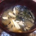 トレピアンテ's cooksnap of when they made ひじきと胡麻プラスのお味噌汁.