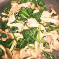 ムーミン☆ママ's cooksnap of when they made ベーコンとほうれん草のバター炒め.