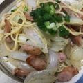 みー３２'s cooksnap of when they made 男の新たまねぎとソーセージのスパゲティー.