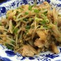 ＋SUN3's cooksnap of when they made ご飯が進む～！鶏もも肉ともやしの辛子炒め.
