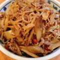 めいとうシェフ's cooksnap of when they made 牛肉とゴボウと蒟蒻の甘辛煮☆人気検索1位.