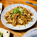 ねっちゃんっ's cooksnap of when they made 時短で簡単♪水煮ごぼうと豚こま肉の炒め煮.