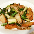 nana_tenjo's cooksnap of when they made ウルイとさつま揚げの炒めもの.