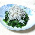 tennisnoah's cooksnap of when they made 春菊大量消費＊春菊の塩炒めしらすのっけ.