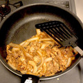 ねここ♂'s cooksnap of when they made 豚こまの生姜焼き.