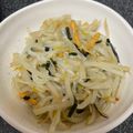 ROCKY1126's cooksnap of when they made フライパンで！もやしナムルお茶漬け味.