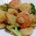 レオミウ's cooksnap of when they made 15分★エビとジャガイモのさっとソテー★.