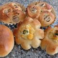りんちこマミー's cooksnap of when they made お花✿のタルタル惣菜パン.