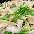 クックRI7LLZ☆'s cooksnap of when they made ＊ふわふわ鶏胸肉の細切り春炒め～＊.