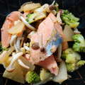 ryin☆'s cooksnap of when they made 簡単おかず＊鮭と野菜のバター醤油炒め＊.