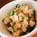 ちゃちゃまる26's cooksnap of when they made 残り寿司飯☆鮭しそご飯.