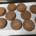 mikiko1461's cooksnap of when they made キャラメルクリームサンドクッキー.