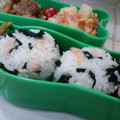 おんかめ's cooksnap of when they made ❀簡単！ツナと揚げワカメのおにぎり❀.