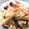 しまんちゅ44's cooksnap of when they made 冷凍きのこの絶品炊き込みご飯.