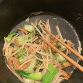xiaoluchan's cooksnap of when they made チンゲン菜ともやしときざみあげの炒め物.