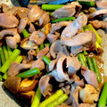 semnami's cooksnap of when they made 砂肝と椎茸とにんにくの芽の甘辛炒め♡.