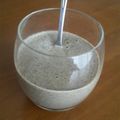 サーフブレイド's cooksnap of when they made **黒ごまときなこのバナナジュース**.