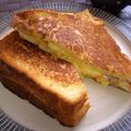 すいぽん's cooksnap of when they made 朝食＆ランチに★ツナ卵チーズホットサンド.