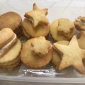 オーイェイ's cooksnap of when they made ミルキーバターサンド・プチクッキー.