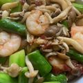 しーさつまま's cooksnap of when they made エビとアスパラとしめじの梅マリネ.