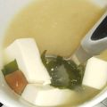 クックUL8OCM☆'s cooksnap of when they made 豆腐となめこのみそ汁.